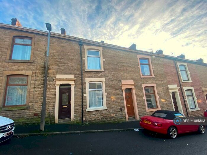 3 Bedroom Terraced House To Rent In Preston Street, Darwen, BB3