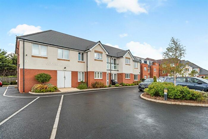 2 Bedroom Retirement Property For Sale In Cooper Lodge, Frinton-On-Sea, CO13