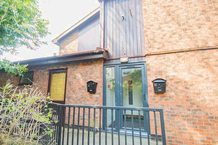 2 Bedroom Flat To Rent In Pearson Park, Hull, HU5