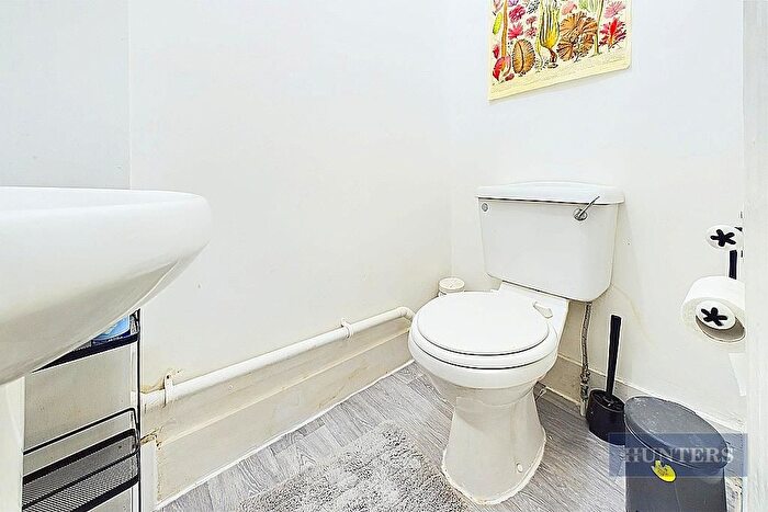 4 Bedroom Terraced House For Sale In Broadlands Road, Southampton, SO17