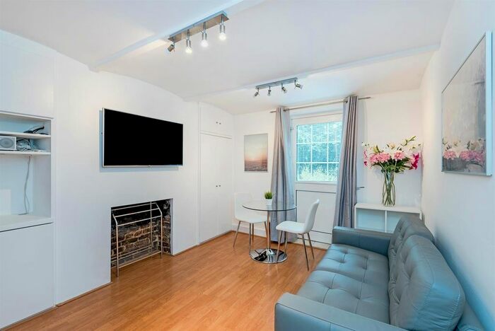 Studio To Rent In Gatliff Close, Ebury Bridge Road, Chelsea, London, SW1W