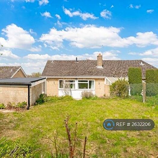 2 Bedroom Bungalow To Rent In Nine Acres Close, Charlbury, Chipping Norton, OX7