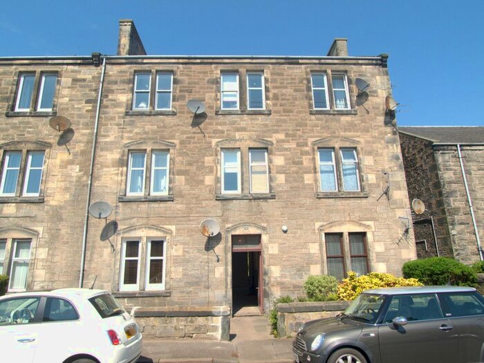 2 Bedroom Flat To Rent In Brucefield Avenue, Dunfermline, KY11