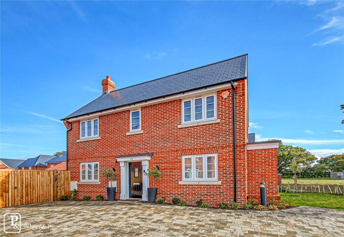 3 Bedroom Detached House To Rent In Pascali Lane, Colchester, Essex, CO4