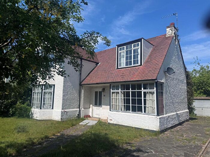 3 Bedroom Detached House For Sale In St. Johns Road, Petts Wood, Orpington, BR5