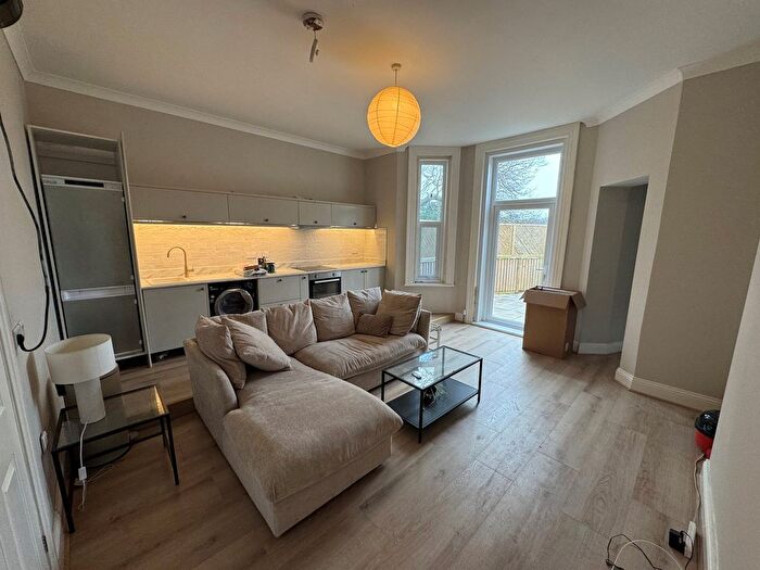 2 Bedroom Flat To Rent In Southcote Road, Bournemouth, BH1