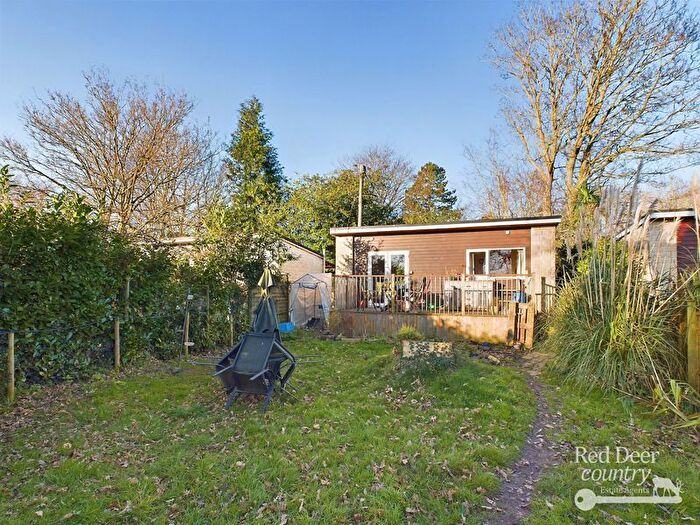 1 Bedroom Chalet For Sale In Cleeve Park, Chapel Cleeve, Minehead, TA24