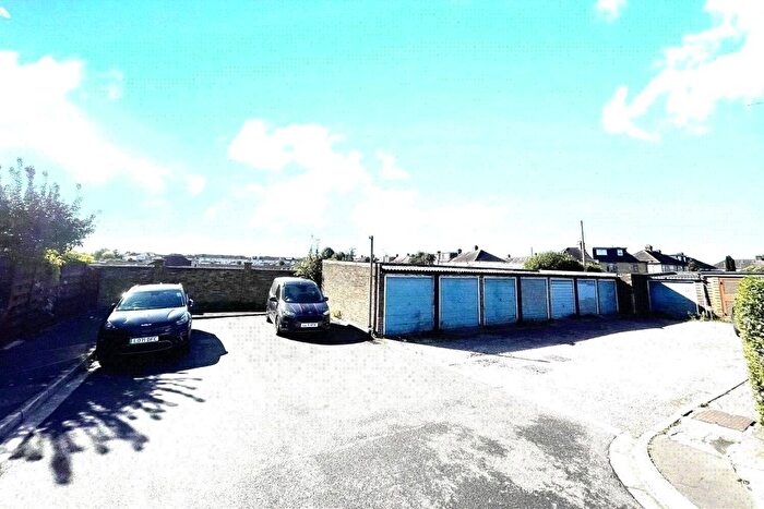 Land To Rent In Sinclare Close, Enfield, London, EN1