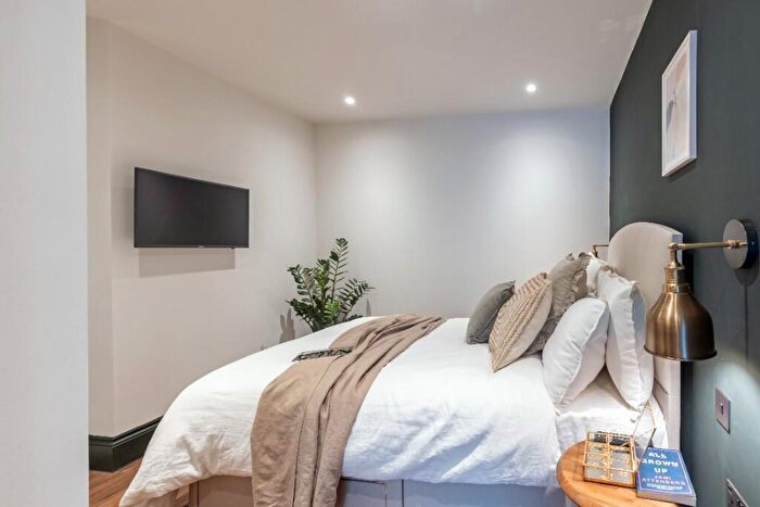 Studio To Rent In James Street, Liverpool, Merseyside, L2