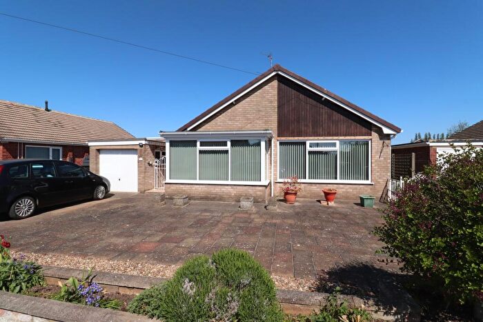 2 Bedroom Detached Bungalow For Sale In Southgate, Pinchbeck, PE11