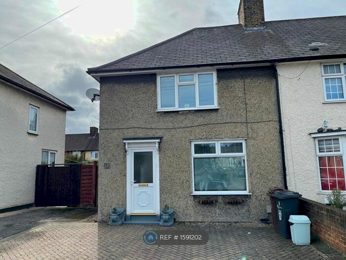 3 Bedroom Semi-Detached House To Rent In Rothwell Road, Dagenham, RM9
