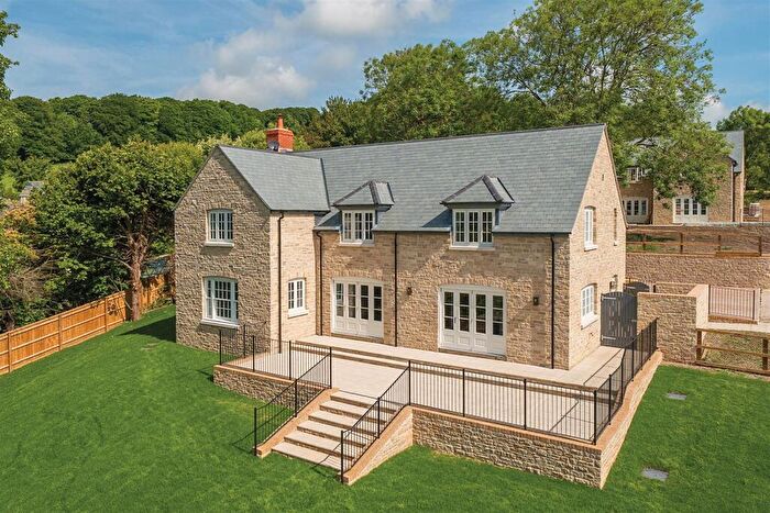 4 Bedroom Detached House For Sale In Barges Close, Litton Cheney, DT2