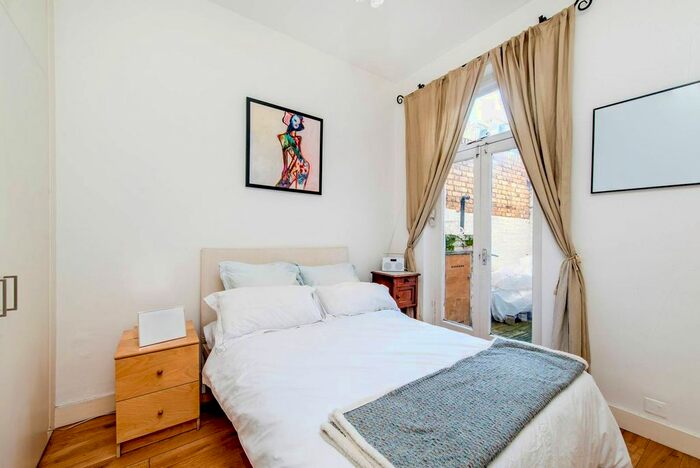 1 Bedroom Flat To Rent In Radipole Road, Parsons Green, London, SW6
