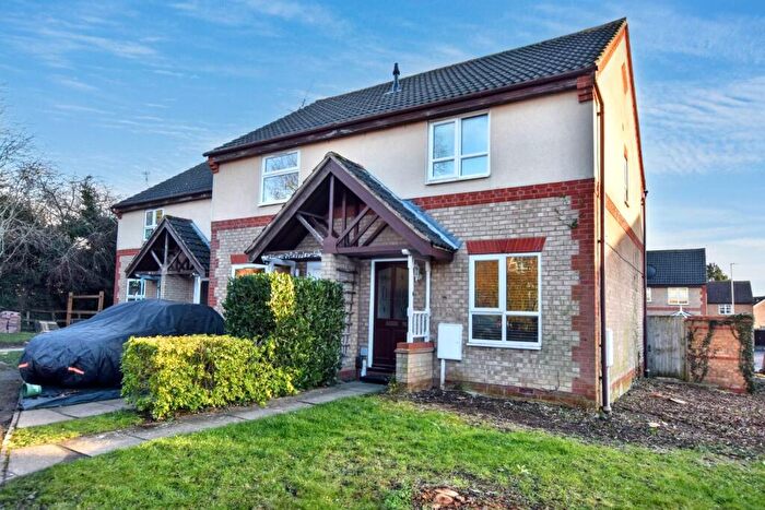 2 Bedroom End Of Terrace House For Sale In Muncaster Gardens, Northampton, NN4