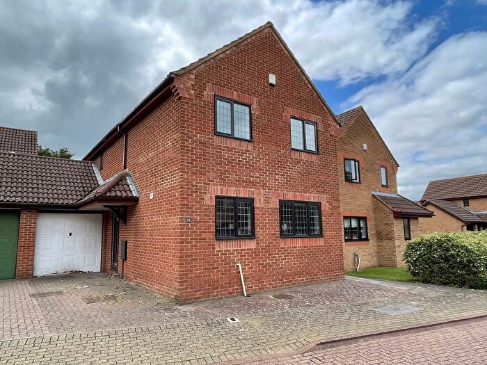 4 Bedroom Detached House To Rent In Longhedge, Caldecotte, MK7