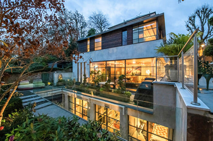 5 Bedroom Detached House For Sale In Thurlow Road, London, NW3