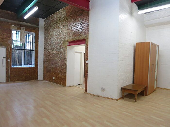 1 Bedroom Flat To Rent In Tudor Road, London, E9