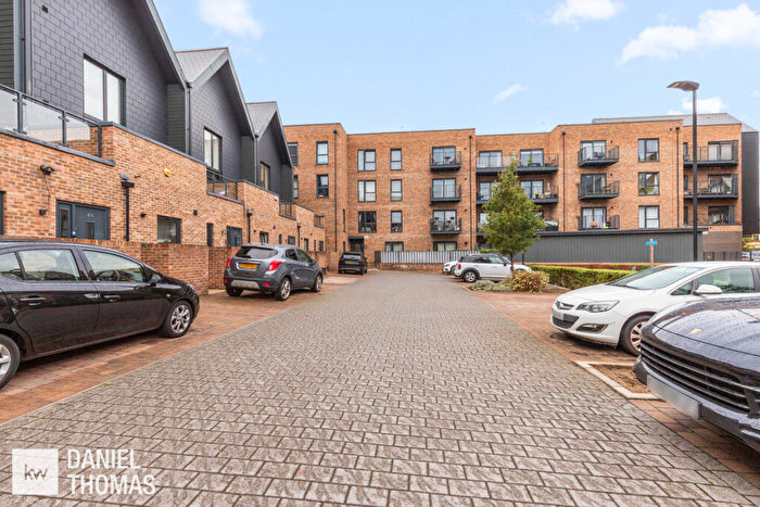 2 Bedroom Apartment For Sale In Daniel Thomas | Liberty Court, Lea Road, Waltham Abbey, EN9