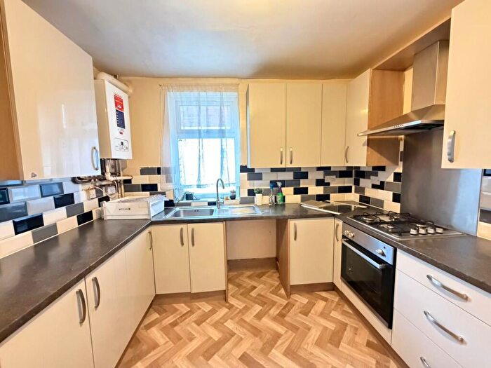 4 Bedroom Terraced House To Rent In Luther Street, Leicester, LE3