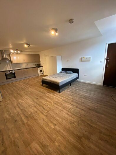 Studio To Rent In Uxbridge Road, Acton, W3