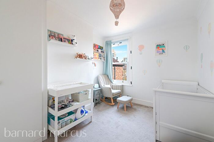 3 Bedroom Terraced House For Sale In Cedar Road, Croydon, CR0