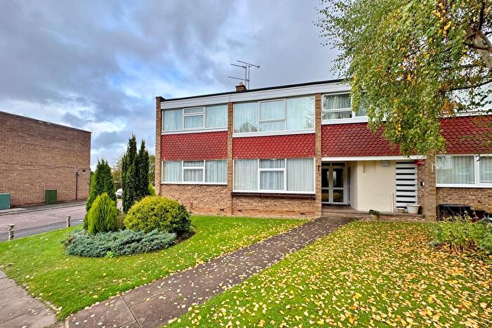 2 Bedroom Maisonette To Rent In Ash Court, Rugby, CV22