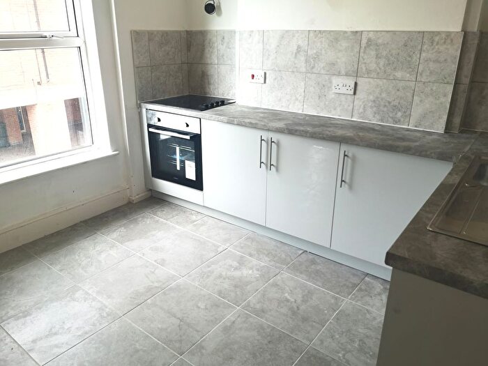 2 Bedroom Flat To Rent In Derby Road, Nottingham, NG10