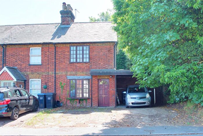 2 Bedroom End Of Terrace House For Sale In Dixons Hill Road, Welham Green, AL9