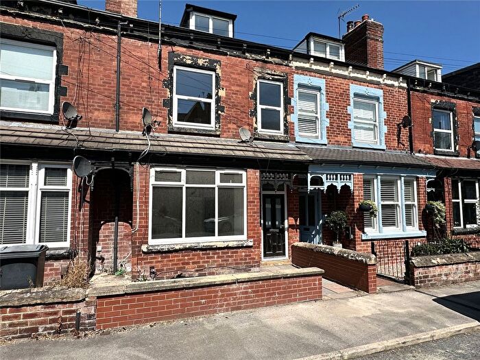 4 Bedroom Terraced House To Rent In Roman Place, Leeds, West Yorkshire, LS8