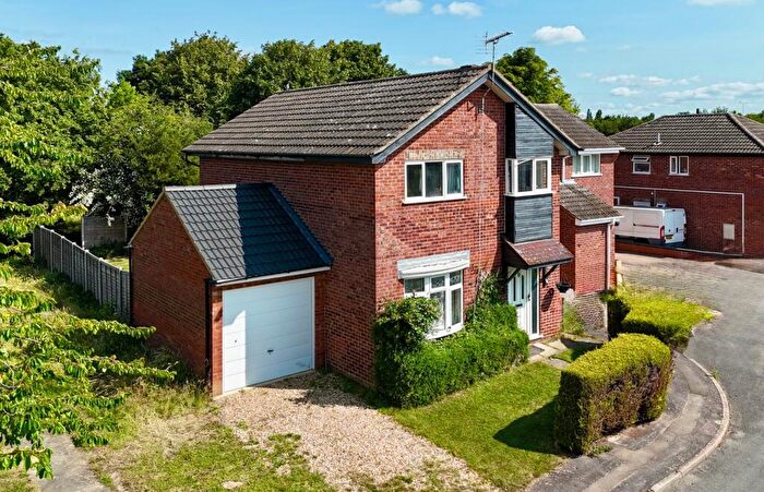 4 Bedroom Detached House For Sale In The Wheatsheaves, Sawtry, Huntingdon, PE28