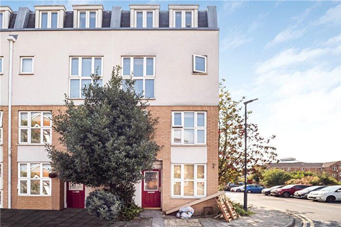 5 Bedroom End Of Terrace House To Rent In Franklin Place, London, SE13