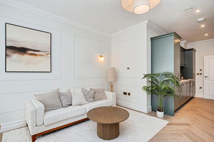 2 Bedroom Flat For Sale In Newton Road, Tunbridge Wells, Kent, TN1