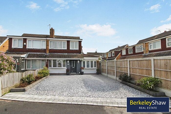 3 Bedroom Semi-Detached House To Rent In Watton Beck Close, Liverpool, L31