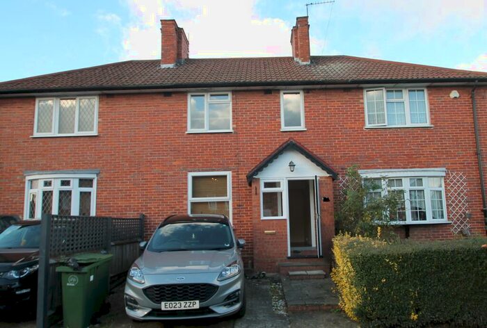 3 Bedroom House To Rent In Thornton Road, SM5