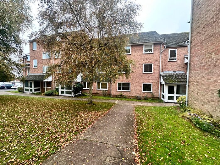 2 Bedroom Flat To Rent In Beauchamp Place, Oxford, OX4