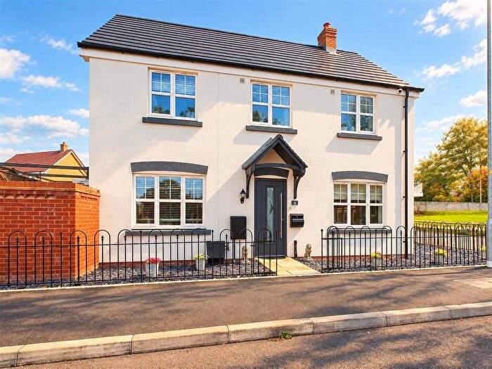 3 Bedroom Detached House For Sale In Mollys Run, Whittington, Worcester, WR5