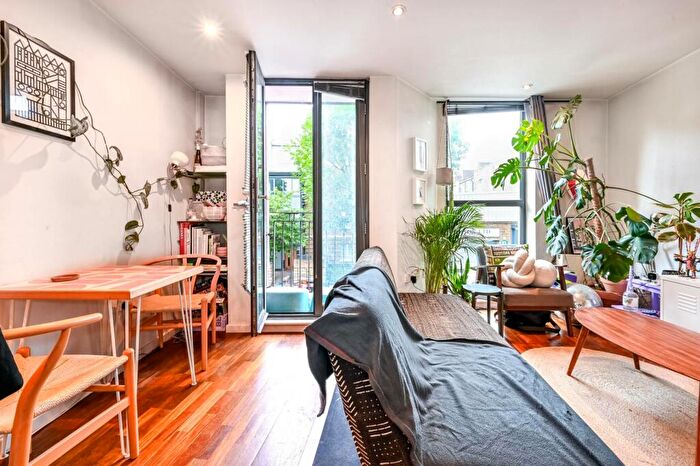 2 Bedroom Flat To Rent In Arc Building, Islington, London, N1