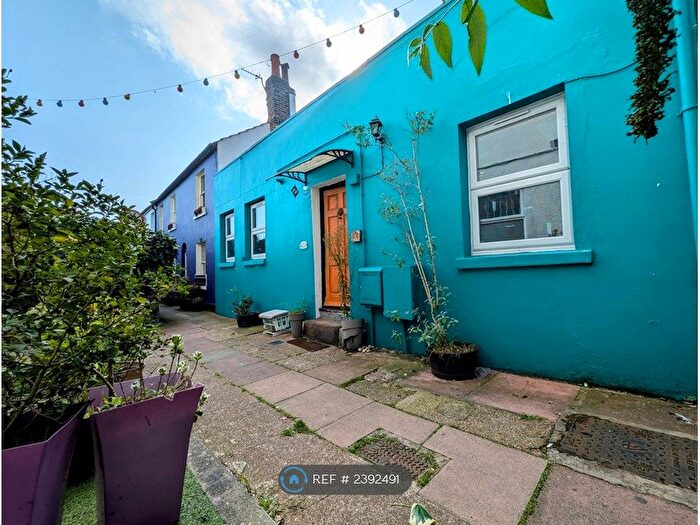 1 Bedroom Terraced House To Rent In Trafalgar Terrace, Brighton, BN1