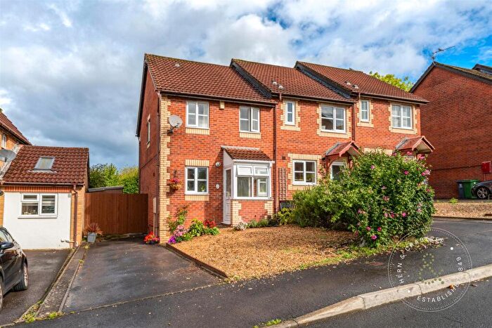 2 Bedroom End Of Terrace House For Sale In Nasturtium Way, Pontprennau, Cardiff, CF23