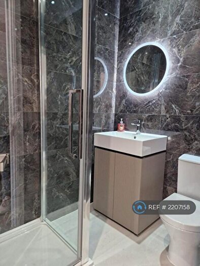 2 Bedroom Flat To Rent In Brody House, London, E1