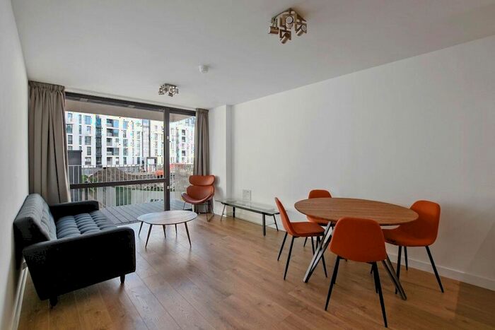 2 Bedroom Apartment To Rent In Forrester Way, London, E15
