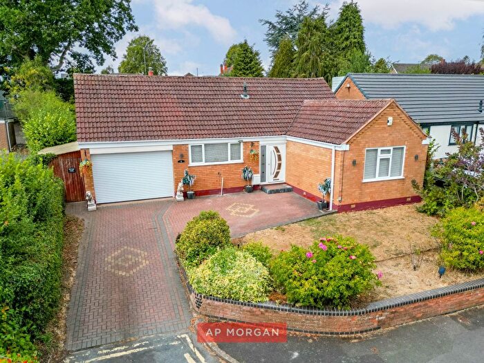 3 Bedroom Bungalow For Sale In Scott Road, Headless Cross, Redditch, Worcestershire, B97