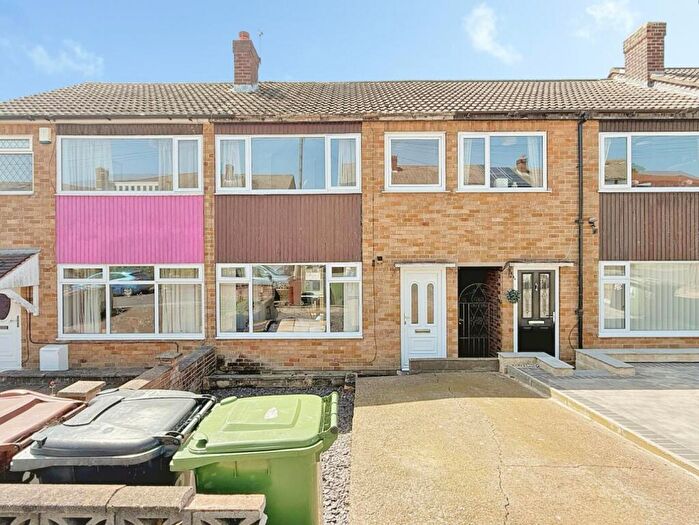 3 Bedroom Terraced House For Sale In Somerdale Grove, Bramley, LS13