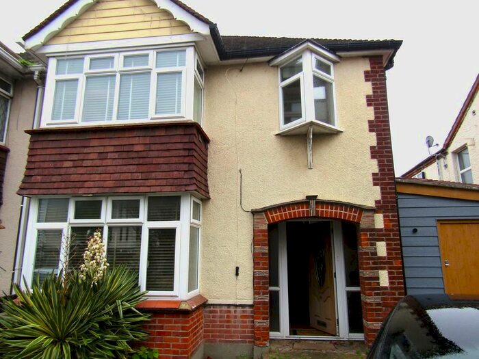3 Bedroom Semi-Detached House To Rent In Carnarvon Road, Clacton-on-Sea, CO15