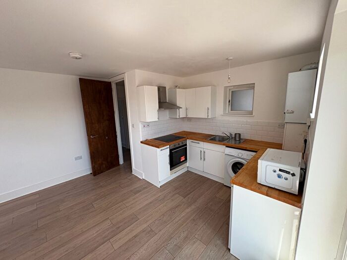 2 Bedroom Flat To Rent In Rollins Street, South Bermondsey, SE15