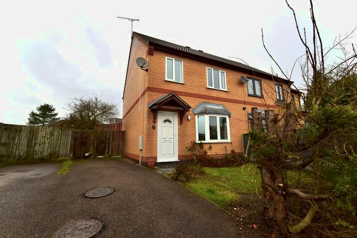 3 Bedroom Semi-Detached House To Rent In Woodborough Road, Leicester LE5