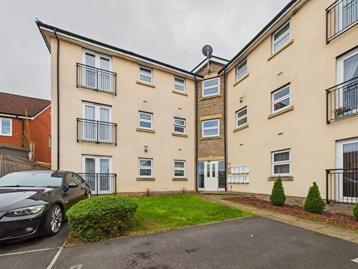 2 Bedroom Flat For Sale In Teeswater Walk, Bridgwater, TA6