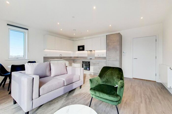 1 Bedroom Apartment To Rent In Fresh Wharf Road, Barking, Essex, IG11