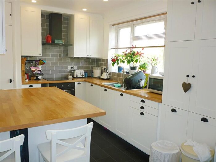 2 Bedroom Property To Rent In Barsham Close, West Raynham, Fakenham, NR21