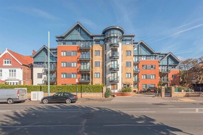 2 Bedroom Flat To Rent In New Church Road, Hove, East Sussex, BN3